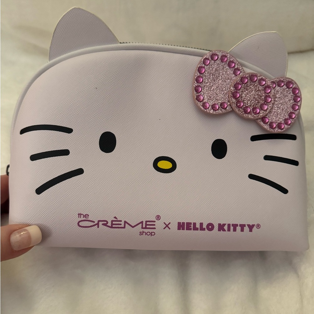 Hello Kitty by Crème Shop Cosmetic Bag and Makeup - Picture 6 of 7